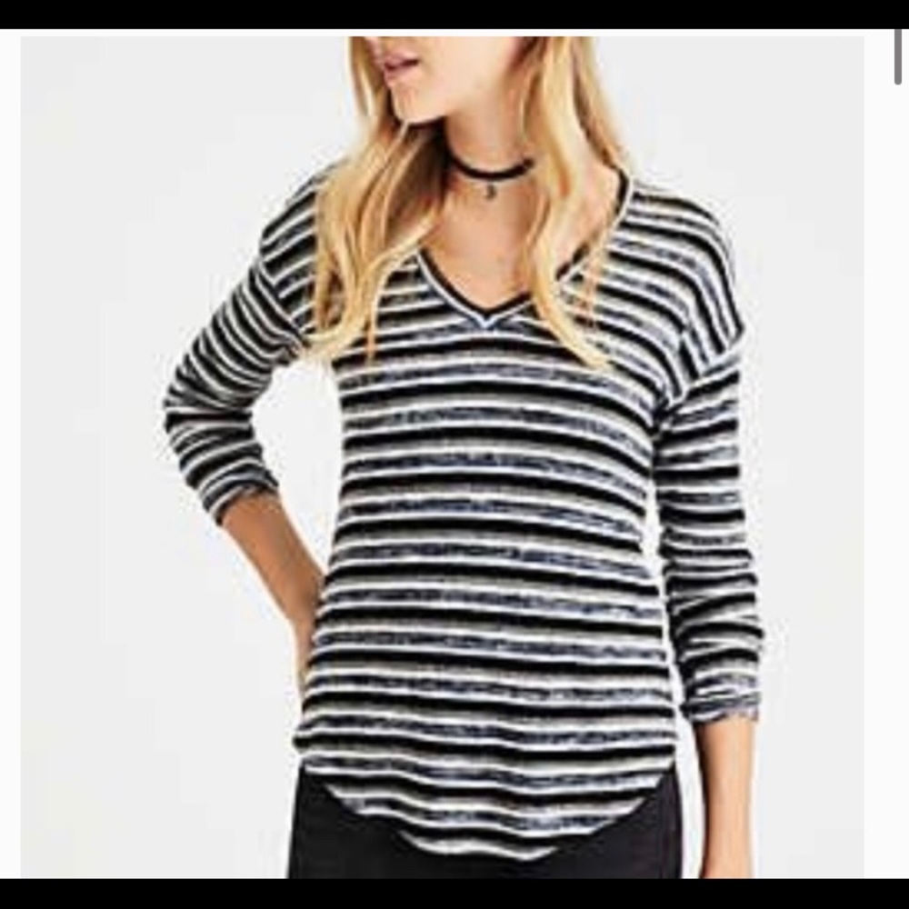 AEO Soft & Sexy Plush Stripe Long Sleeve V Neck